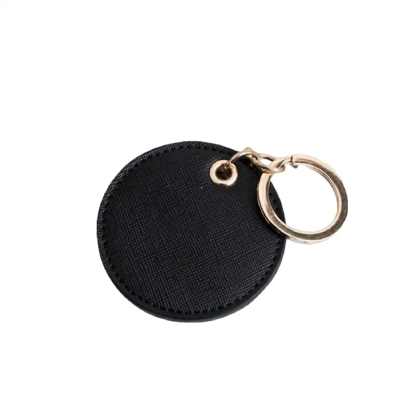 Lynne Round Keychain In Black