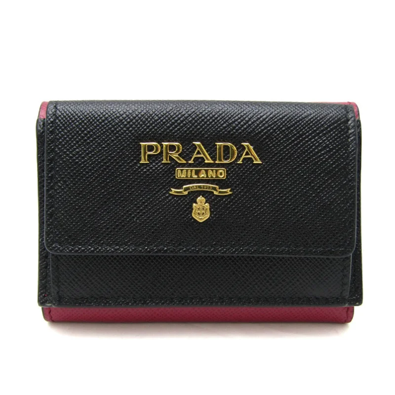 Prada Saffiano  Leather Wallet  (Pre-Owned)